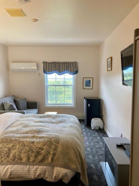 Castle Rock Country Inn Ingonish Esterno foto